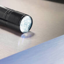 Torcia a LED in alluminio con stampa | 8756860 Nero